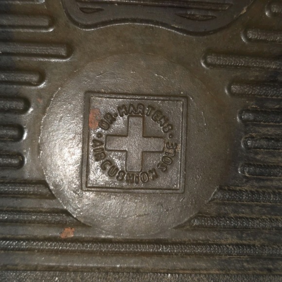 Doc Martens Black Flora Patent Leather Chelsea Boots Womens EU 39 US 8 Slip On - Picture 14 of 16